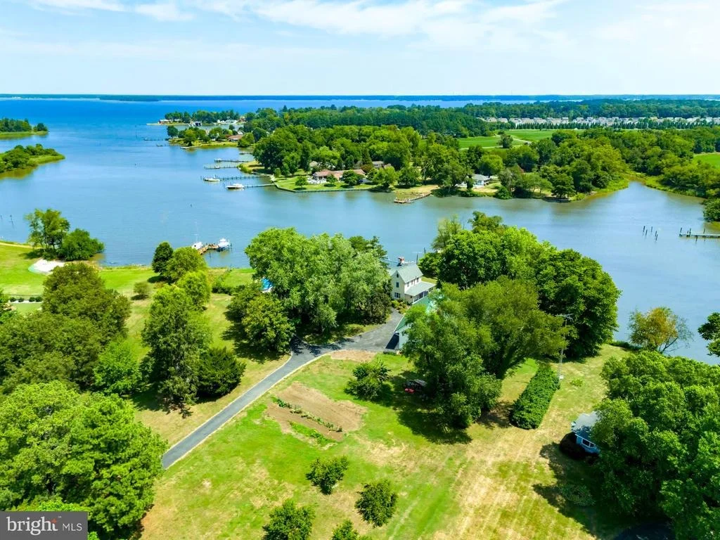 Photo of 2208 HORNS POINT ROAD