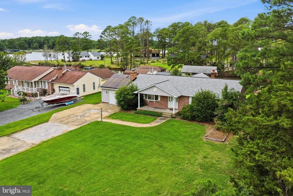 Photo of 5194 DEBRA ROAD