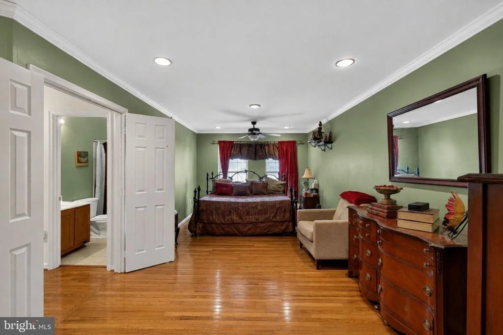 Photo of 9106 HELMSLEY DRIVE