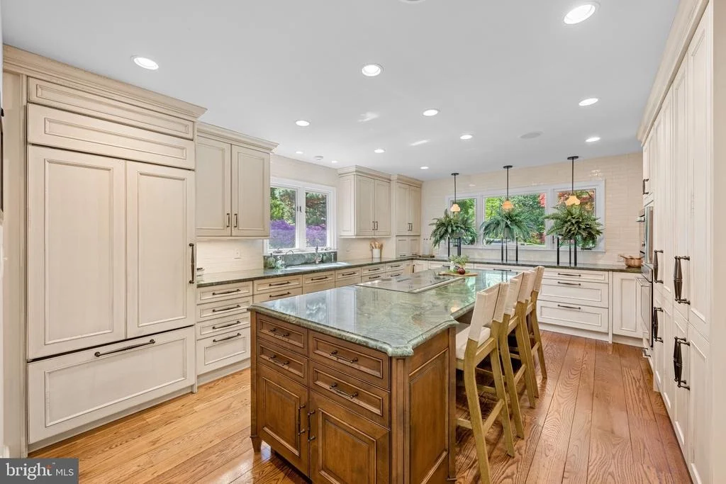 Photo of 7019 ARMAT DRIVE