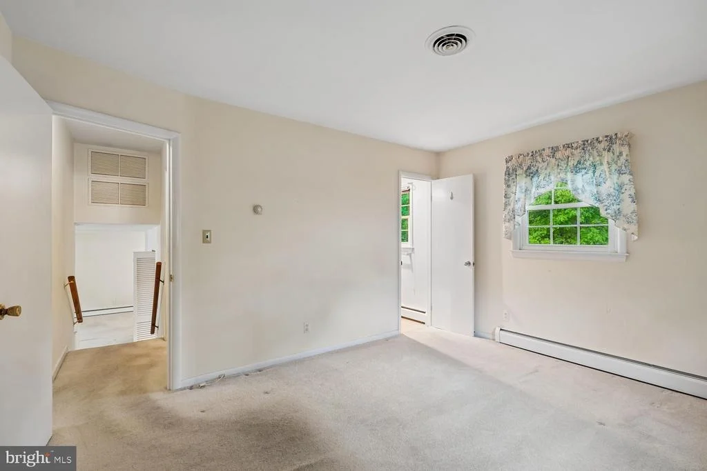 Photo of 205 TULIP DRIVE