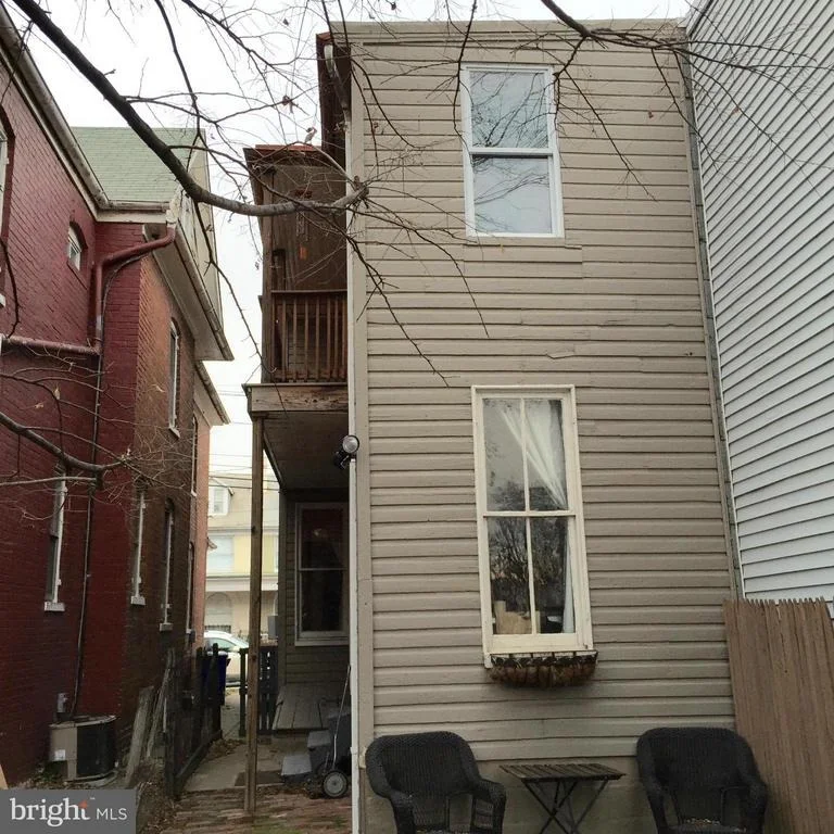 Photo of 306 3RD STREET E