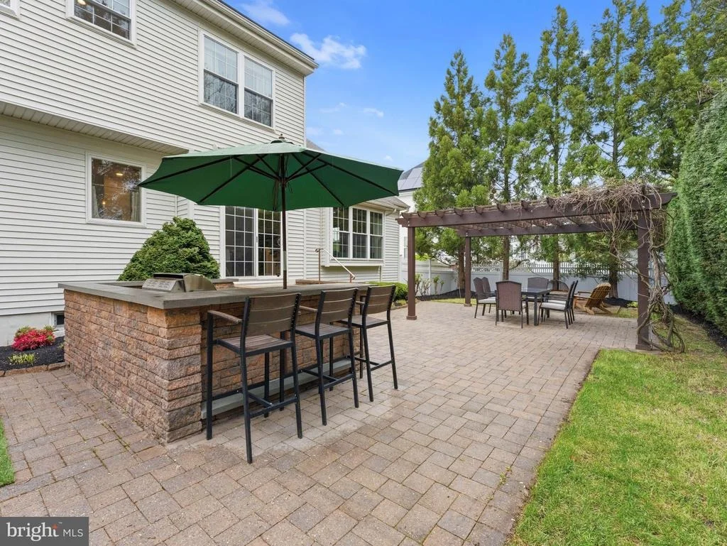 Photo of 616 BAINBRIDGE DRIVE