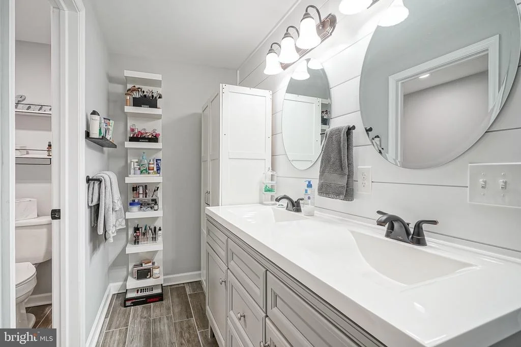 Photo of 42 EVERGREEN AVENUE