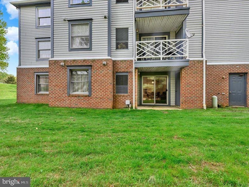Photo of Unit 209C at 209 OAK LEAF CIRCLE