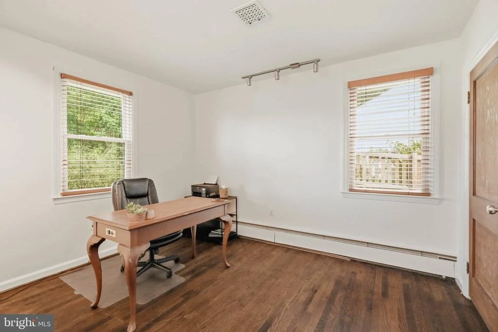 Photo of 6102 HANOVER ROAD