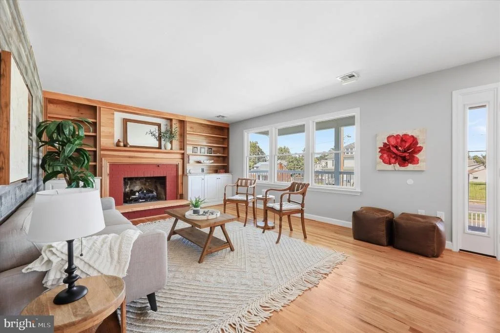 Photo of 403 W WILSON BOULEVARD