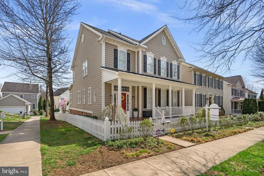 Photo of 1339 MAIN STREET