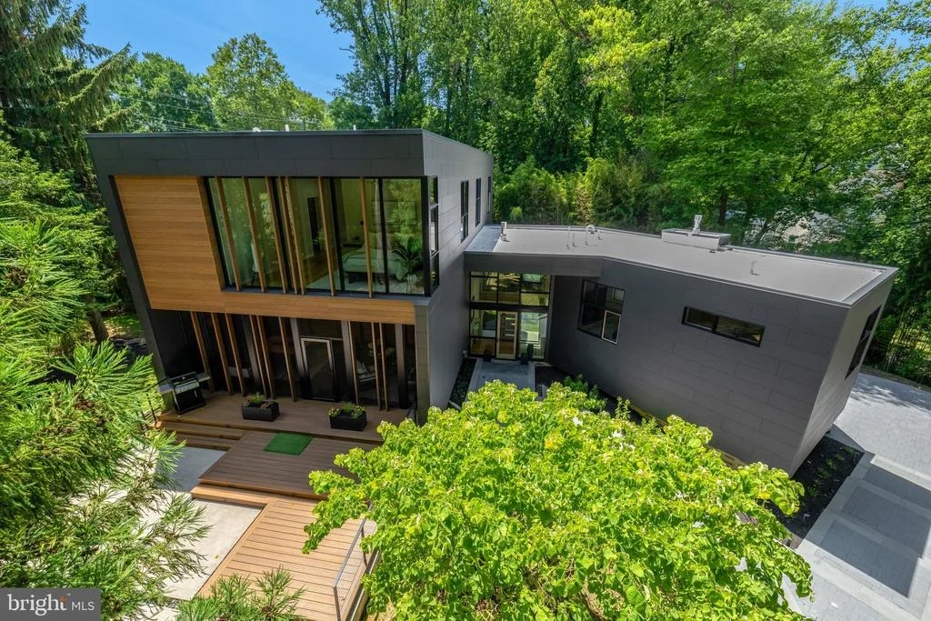 Photo of 7815 OLD FALLS ROAD
