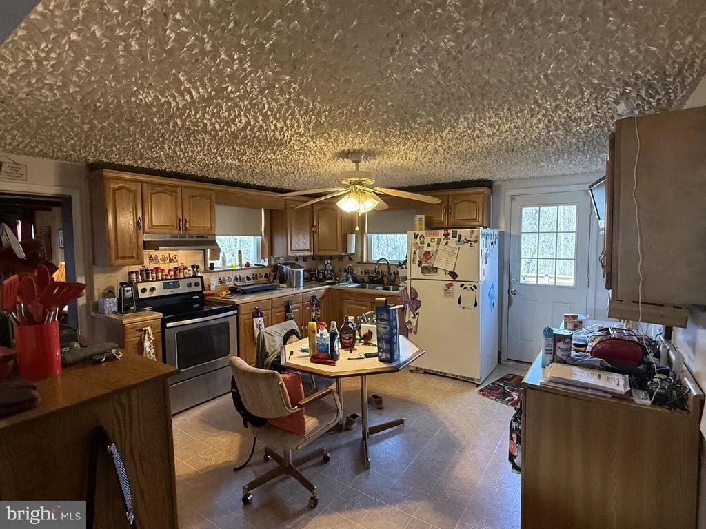 Photo of 1024 CHERRYTOWN ROAD