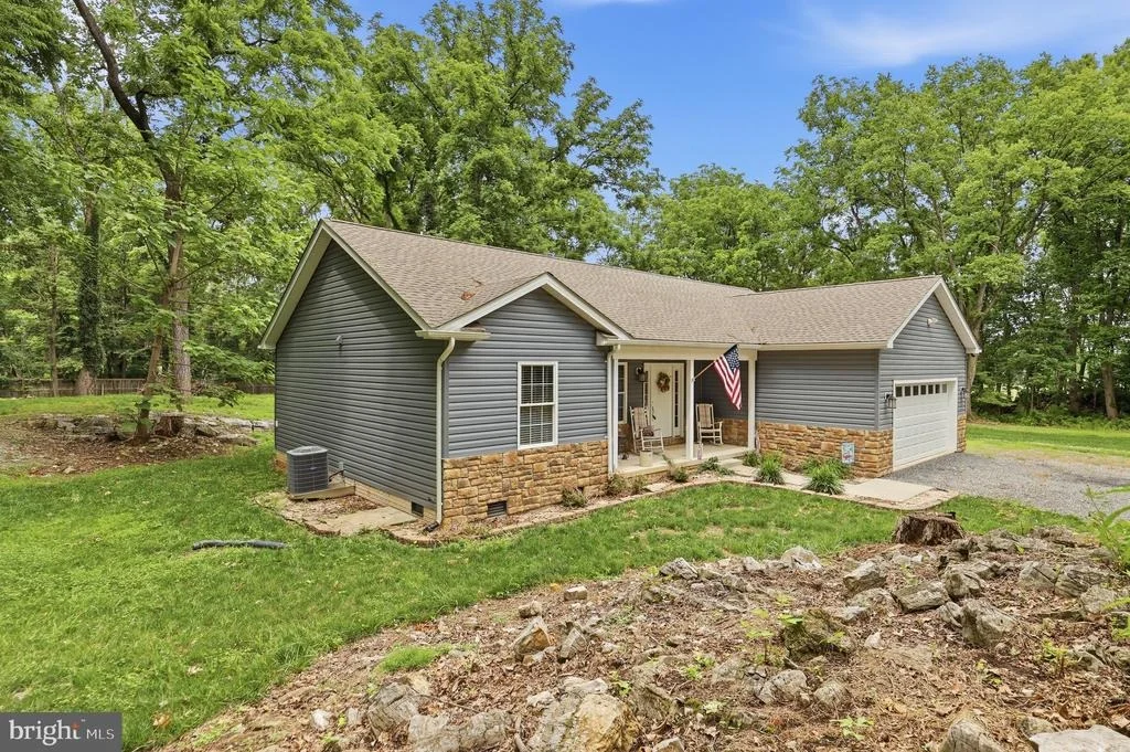 Photo of 1063 WHITMER ROAD