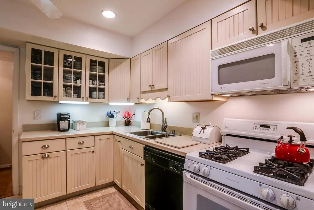 Photo of Unit 6 at 10111 WINDSTREAM DRIVE