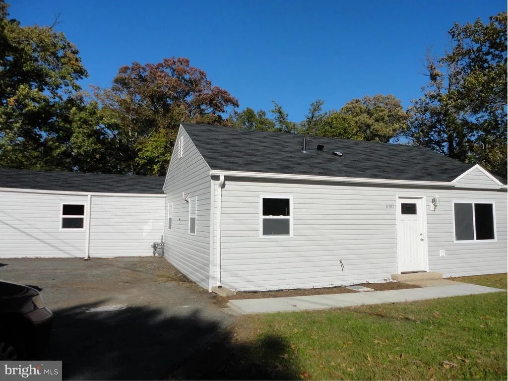 Photo of 6101 MAIN STREET
