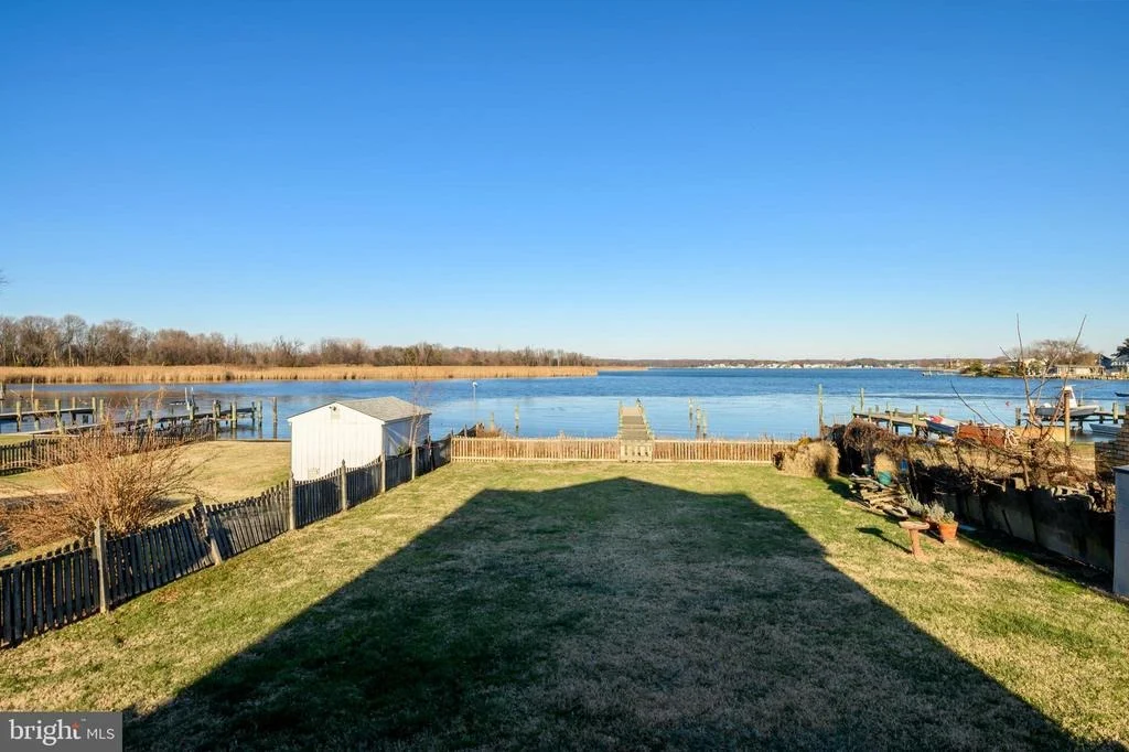 Photo of 6508 N POINT ROAD