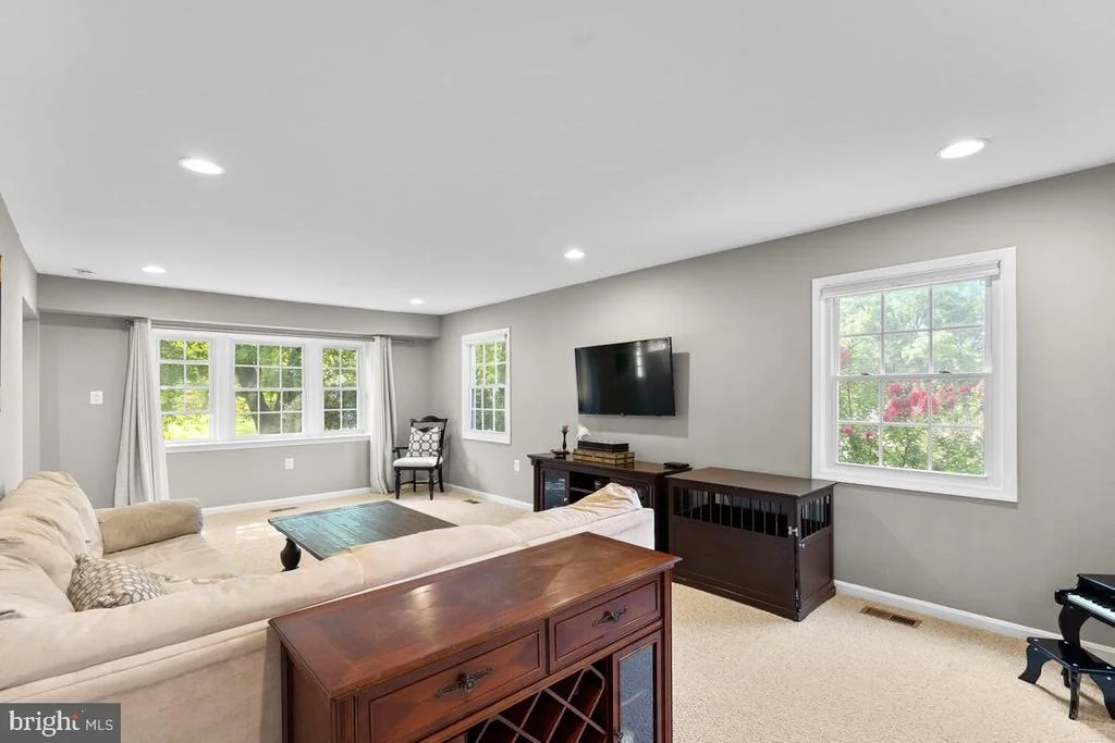 Photo of 14028 BREEZE HILL LANE