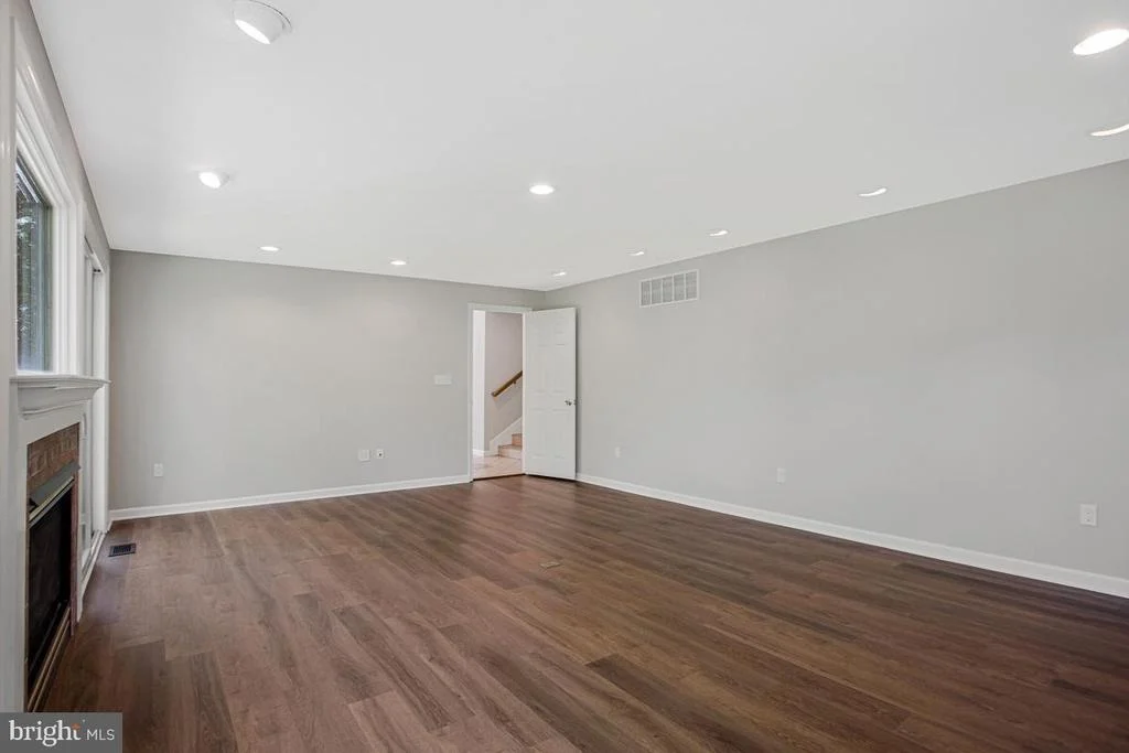 Photo of 421 EDGEWATER ROAD