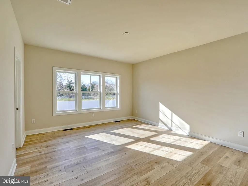 Photo of 33745 CATCHING COVE CT
