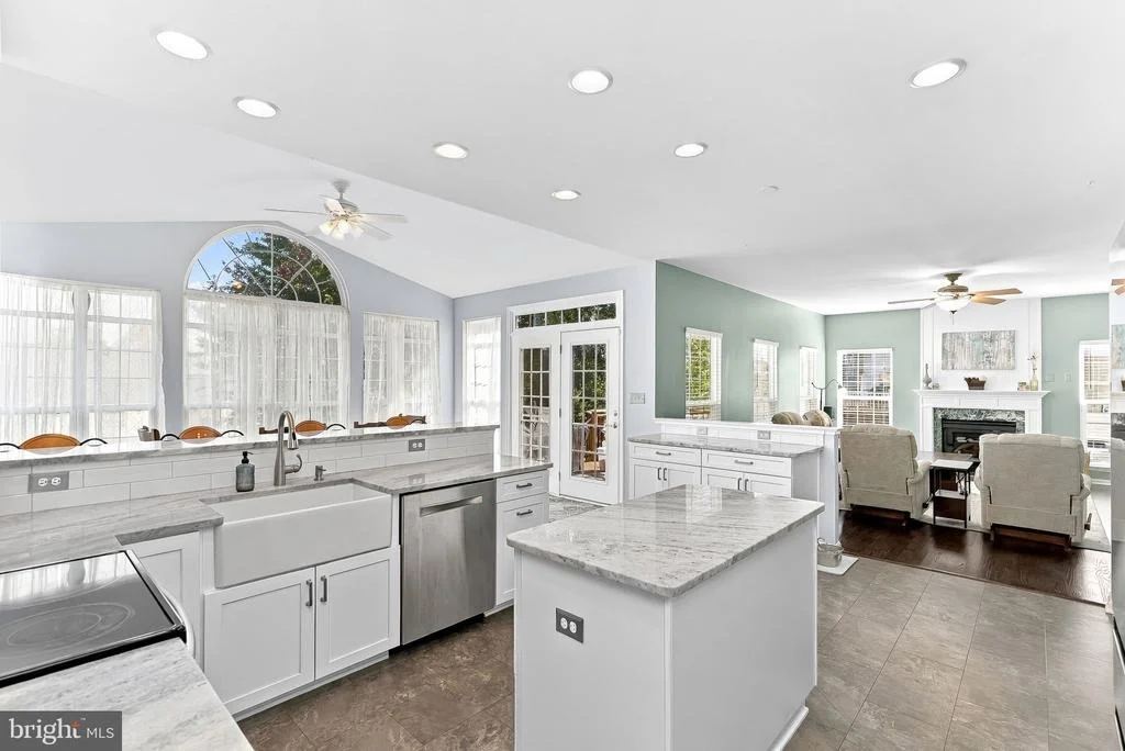 Photo of 945 DEVONSHIRE CIRCLE