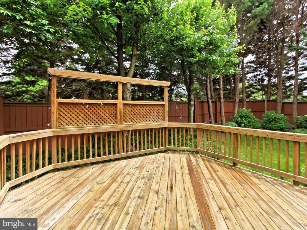 Photo of 2727 ROBALEED WAY