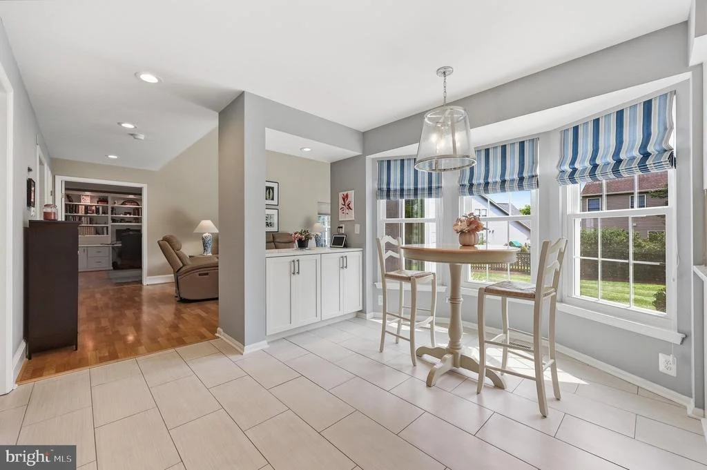 Photo of 6913 SOVEREIGN PLACE