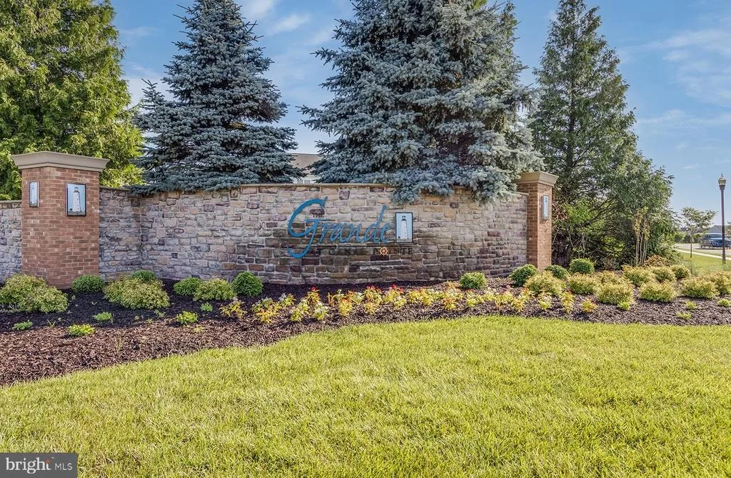 Photo of 41243 GLOUCESTER DRIVE