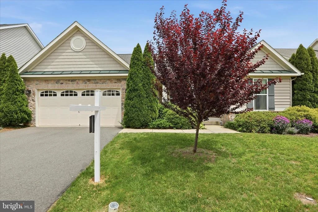 Photo of 1304 MOORE SPRING COURT