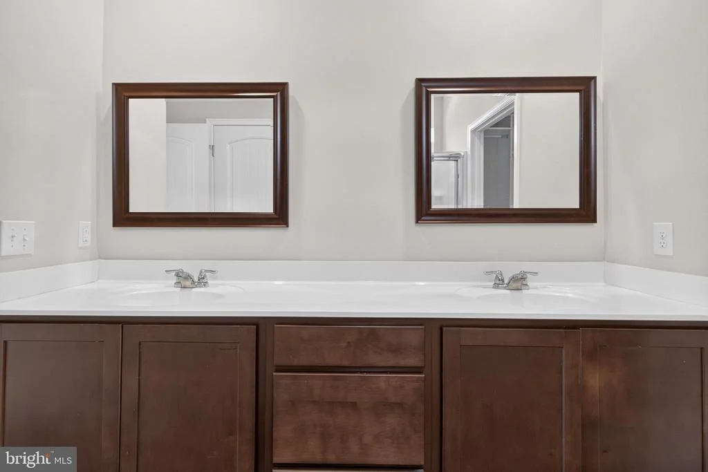Photo of 20583 SMITHFIELD CIRCLE