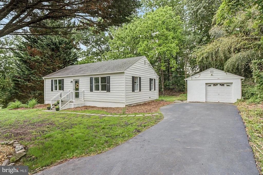 Photo of 604 PROSPECT MILL ROAD