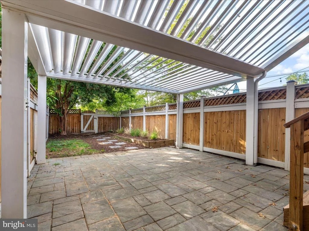 Photo of 729 TRAIL AVENUE