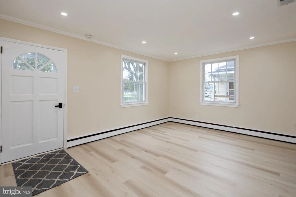 Photo of 8202 LONGPOINT ROAD