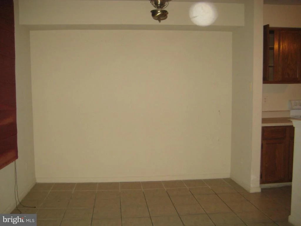 Photo of Unit 2 at 20307 BEACONFIELD TERRACE