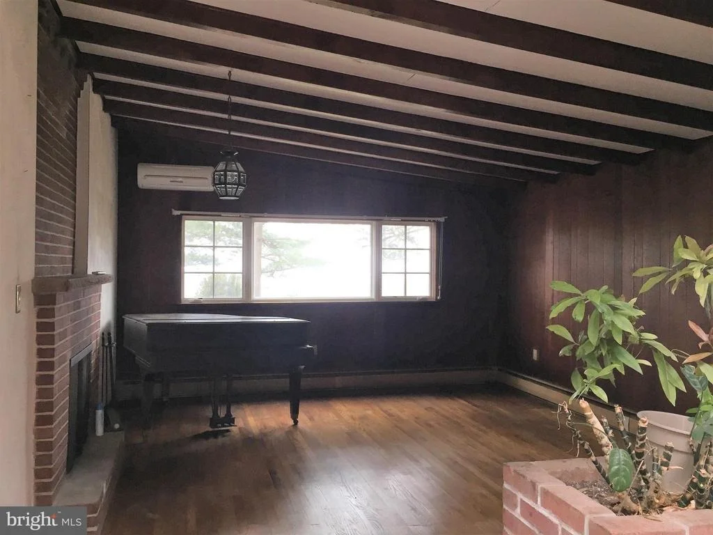 Photo of 6118 JEFFERSON BOULEVARD