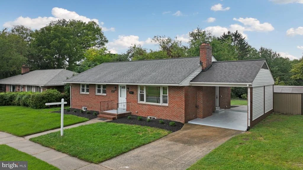 Photo of 615 TANEY AVENUE
