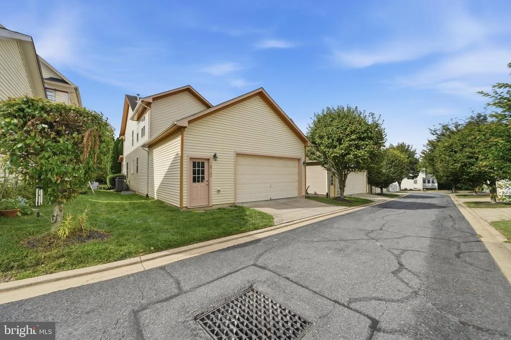 Photo of 3832 BRAVEHEART DRIVE
