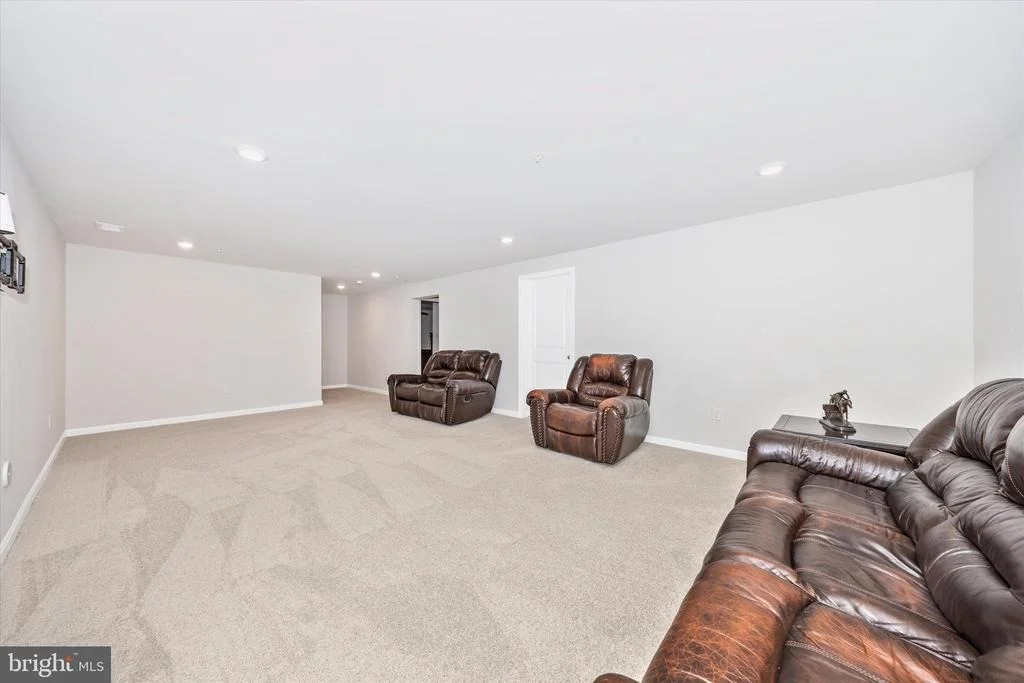 Photo of 700 BOND STREET