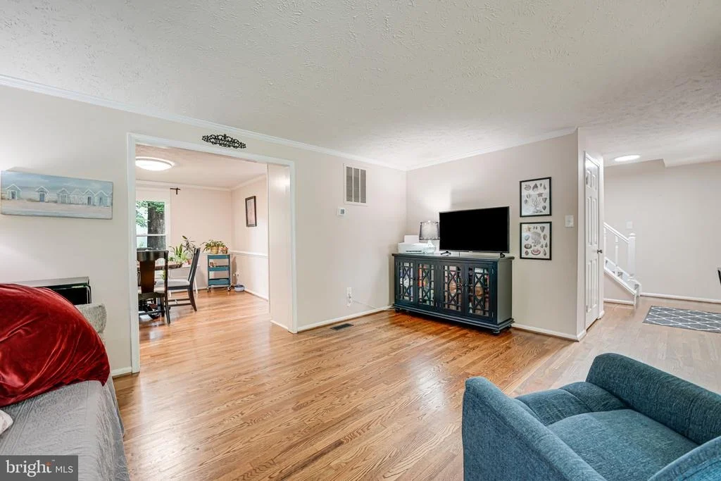 Photo of 15198 HOLLEYSIDE DRIVE
