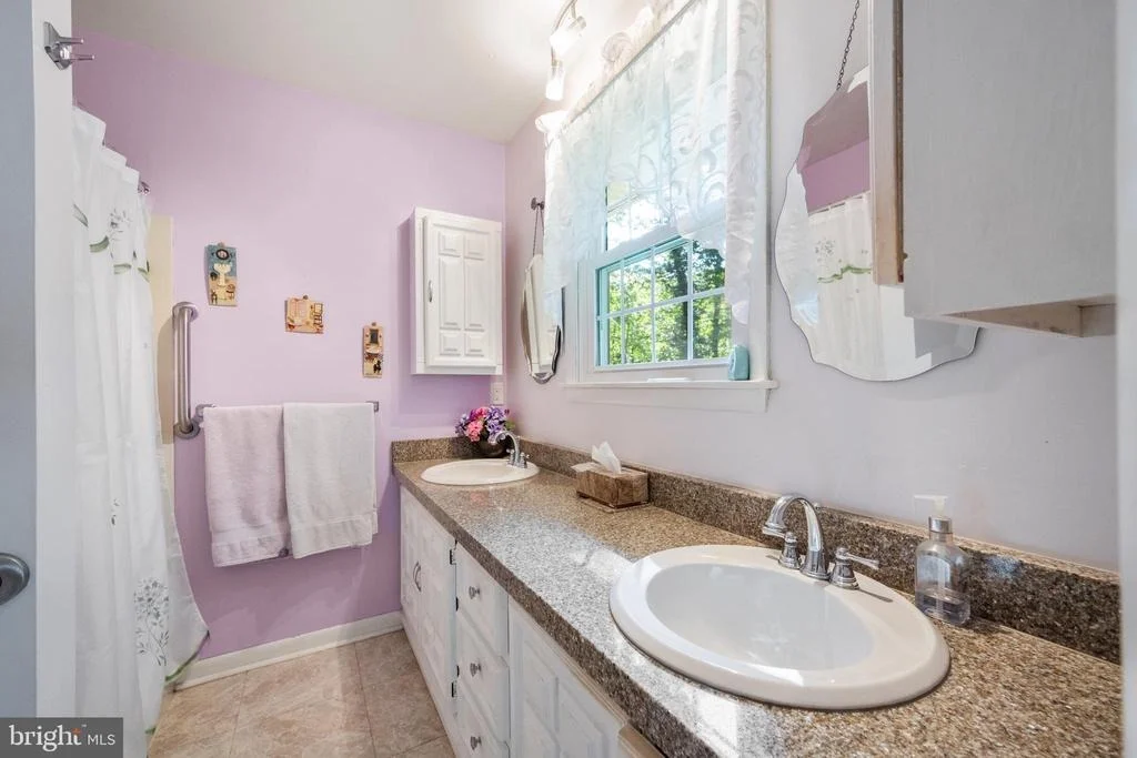 Photo of 932 WESTERN CHAPEL ROAD