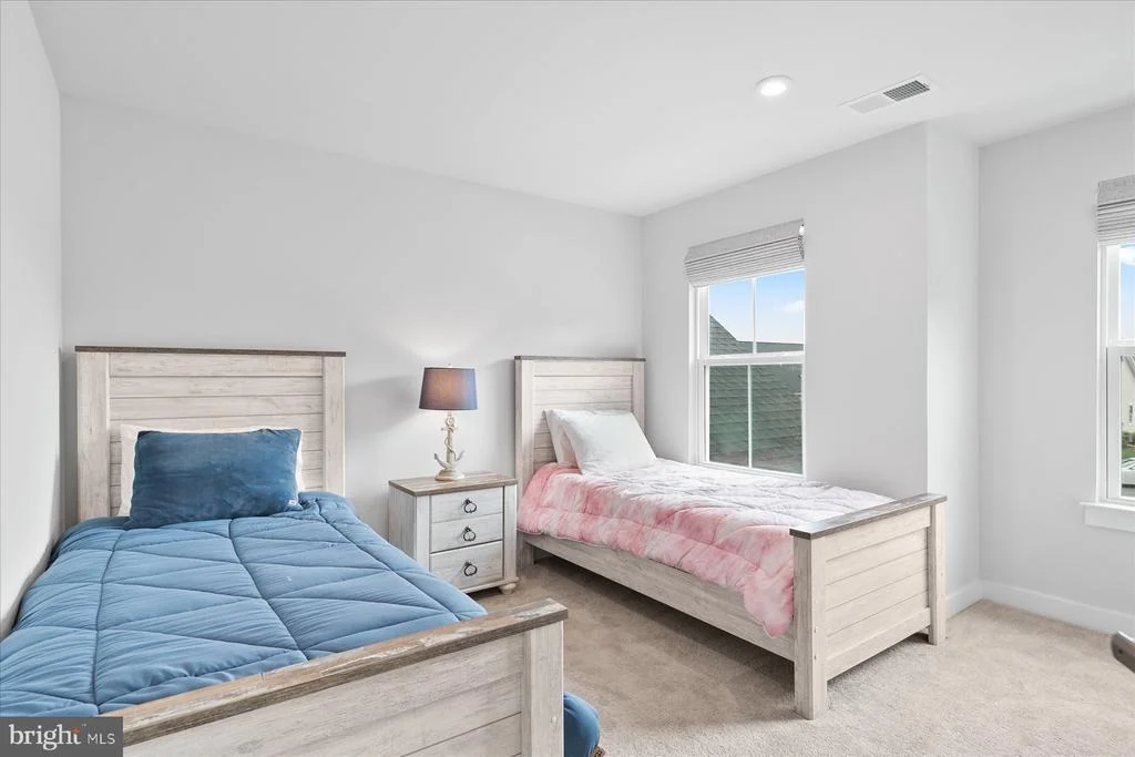 Photo of 37296 SPINNEY LANE