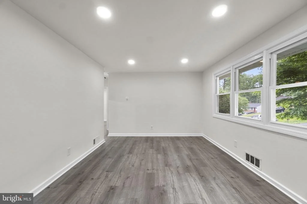 Photo of 3658 CLIFMAR ROAD