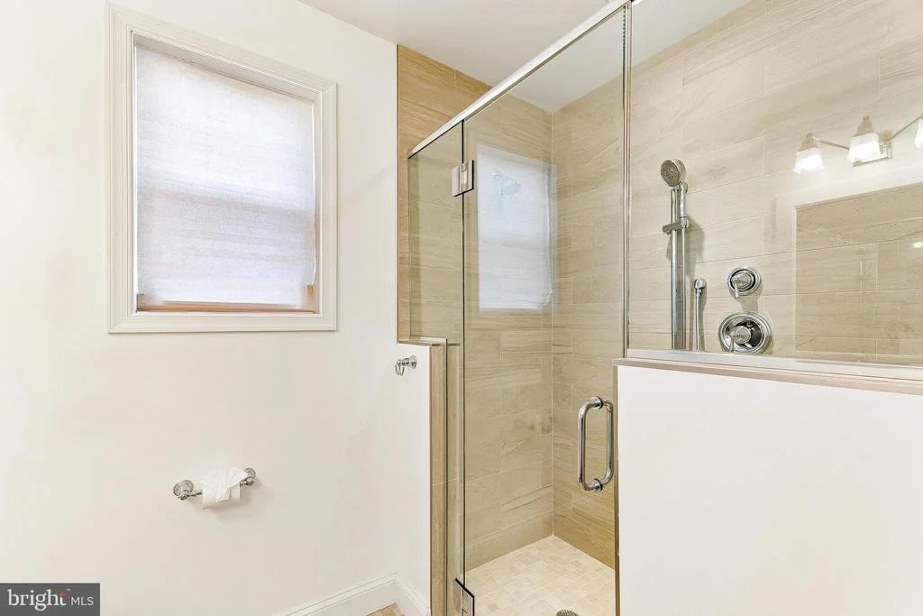 Photo of 4922 HINE DRIVE