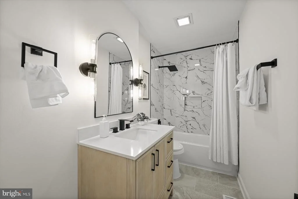 Photo of 7897 BASTILLE PLACE