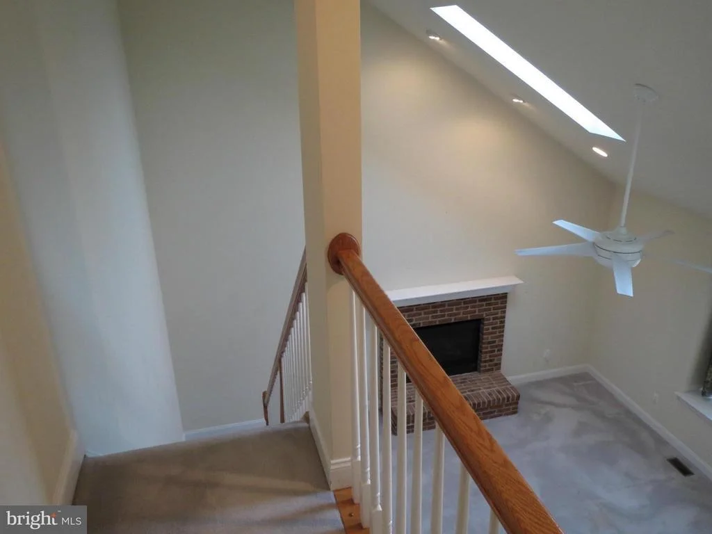Photo of 21920 MANOR CREST LANE