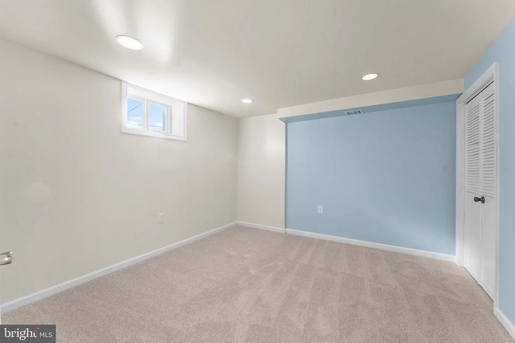 Photo of 11013 AMHERST AVENUE