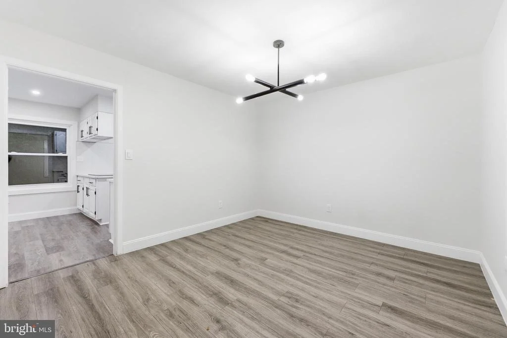 Photo of 27 PARKSIDE CIRCLE