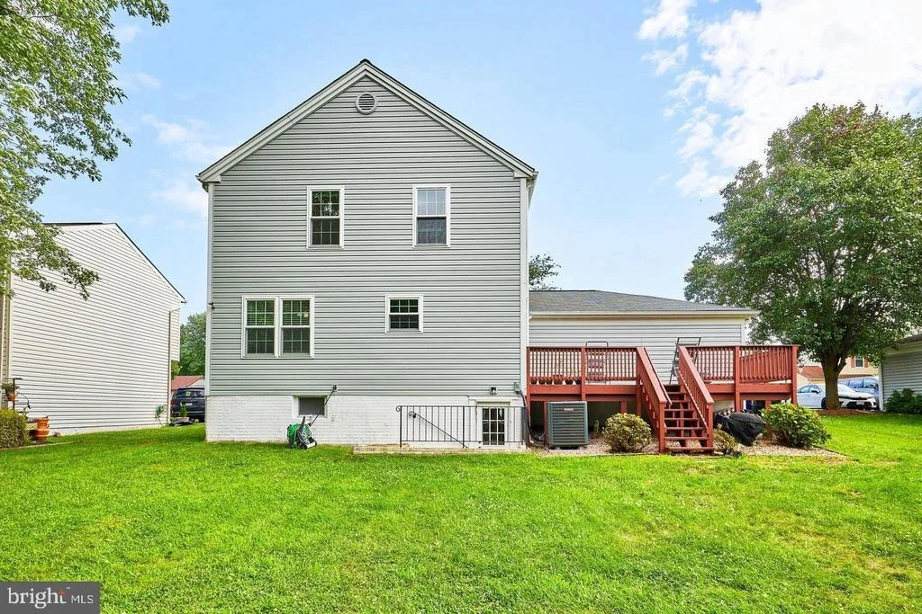 Photo of 806 RUST DRIVE NE