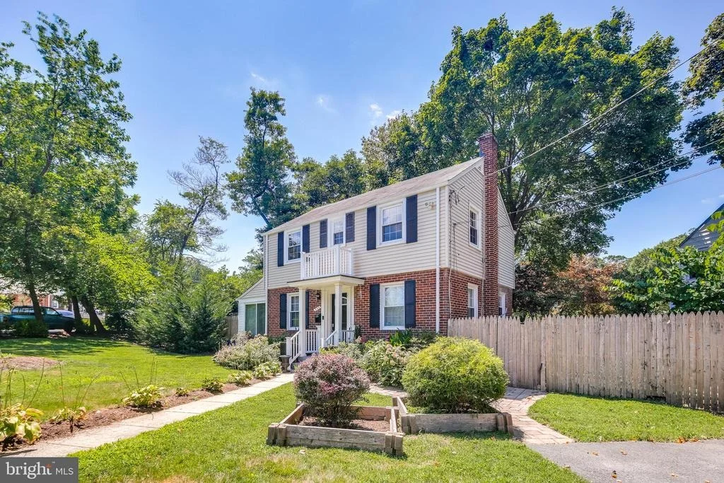 Photo of 505 E SCHUYLER ROAD