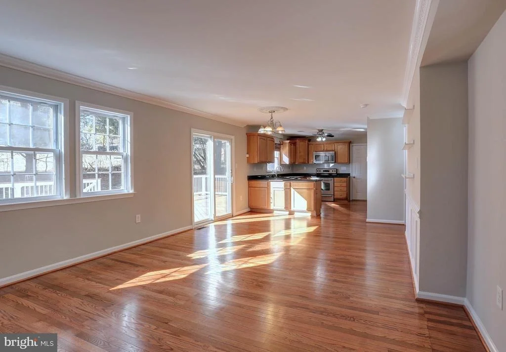 Photo of 8278 LEISHEAR ROAD