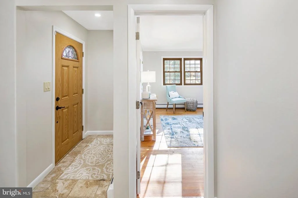 Photo of 5 PETERS LANE