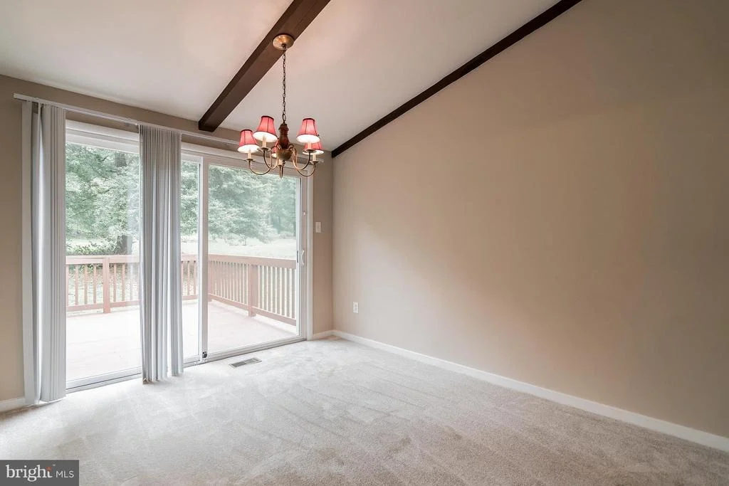 Photo of 6017 RIVER MEADOWS DRIVE