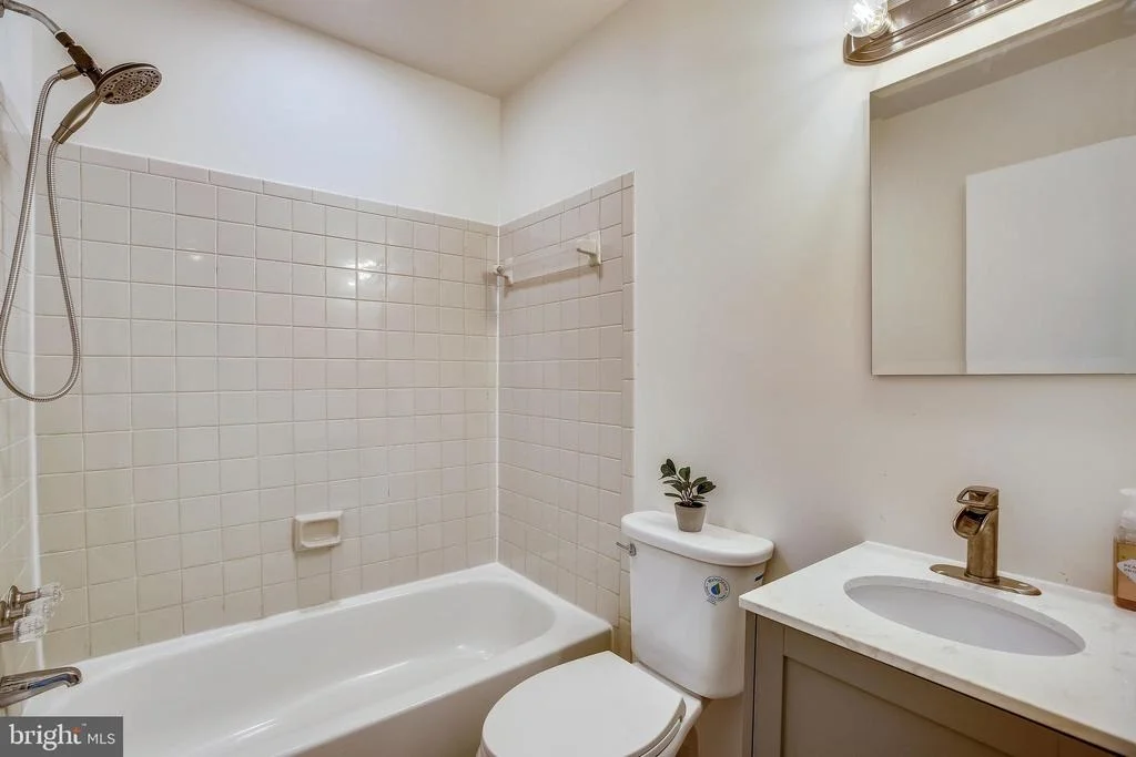 Photo of 1109 KERSEY ROAD
